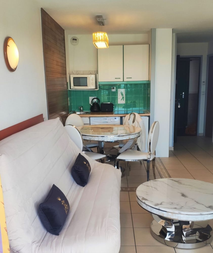 One Bedroom Apartment for 6 persons Sea View photo 3