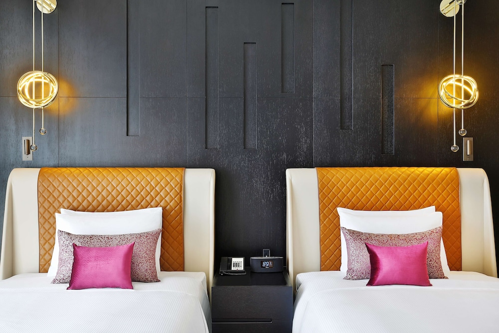 Premier Twin Room photo 3