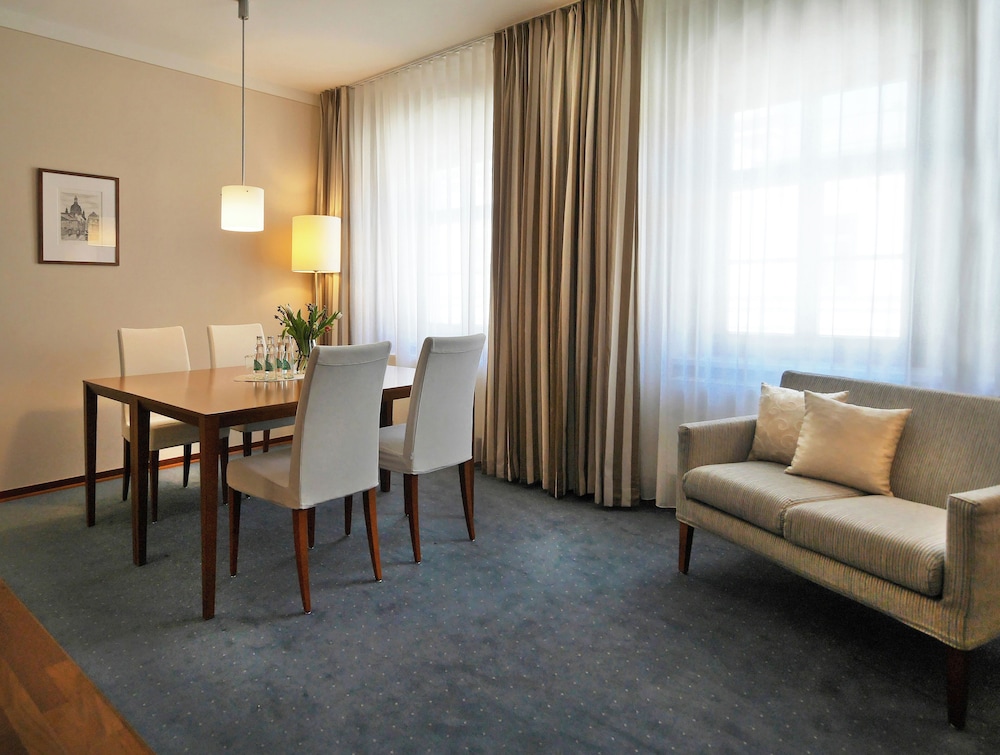 Apartment - Photo 4