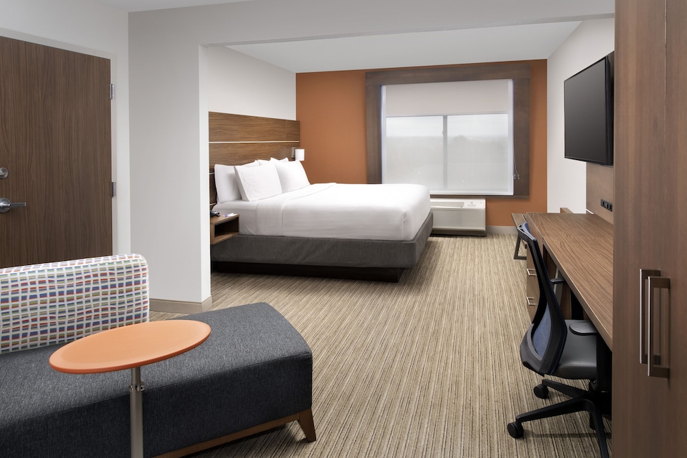 Standard Room, 1 King Bed, Accessible (Accessible Tub) - Photo 2
