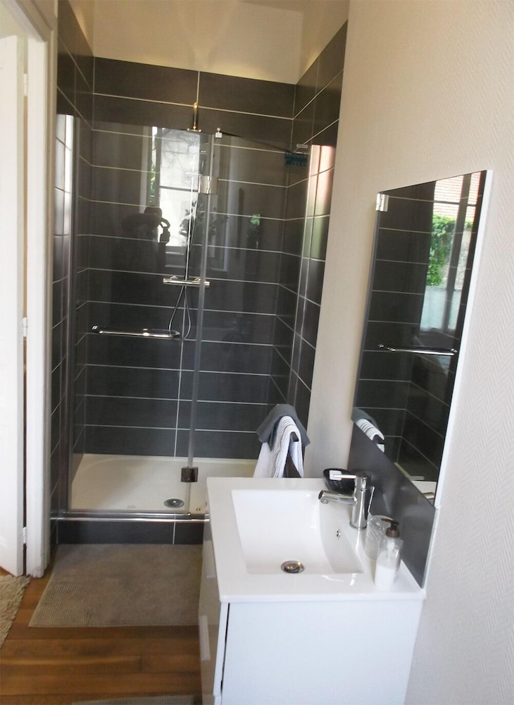 Double Room (Coquelicot) photo 2