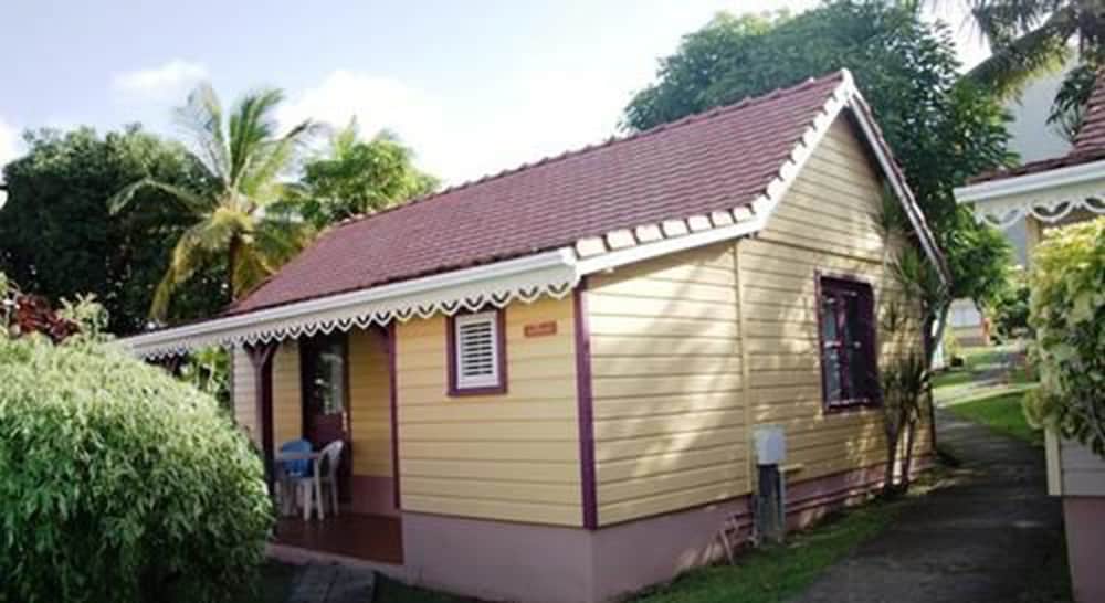 Family Bungalow photo 1