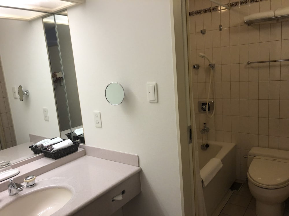 Superior Twin Room, Non Smoking, Bay View - Photo 9