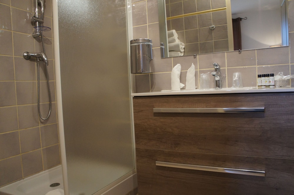 Superior Room, Non Smoking - Photo 4