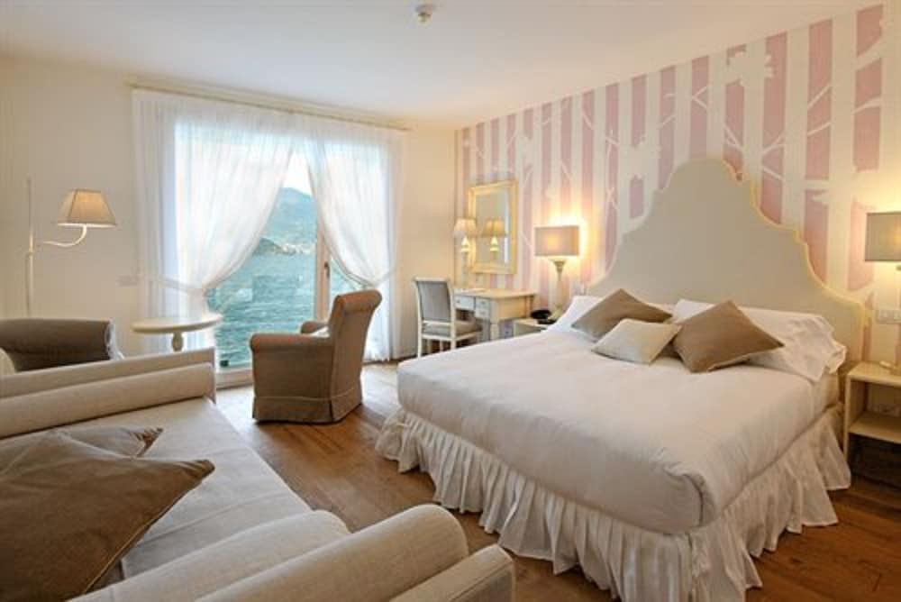 Junior Suite, Lake view in villa, No Lift