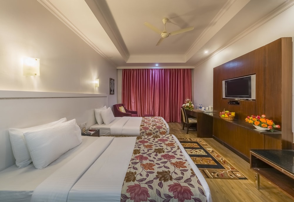Premium Twin Room photo 3