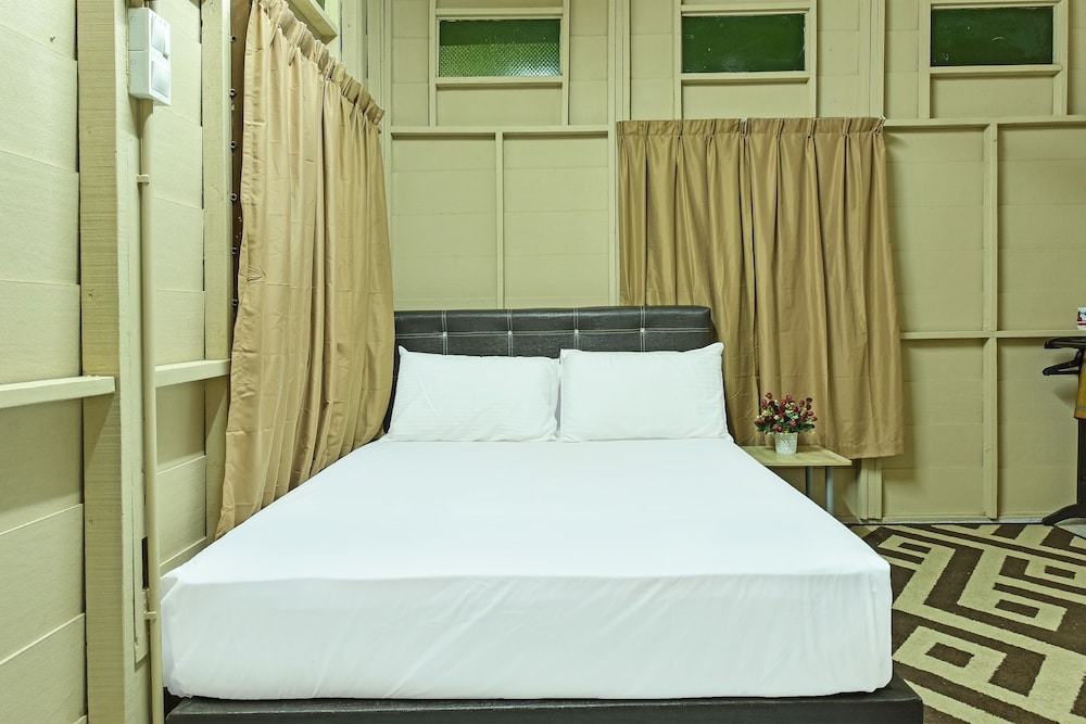 Deluxe Double Room, Garden View