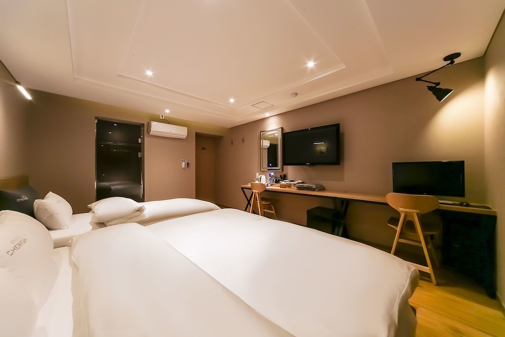 Deluxe Twin Room photo 2