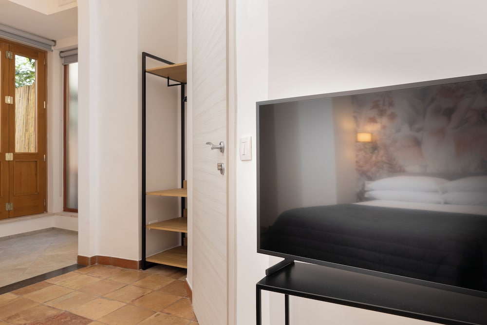 Deluxe Double Room, Terrace photo 3