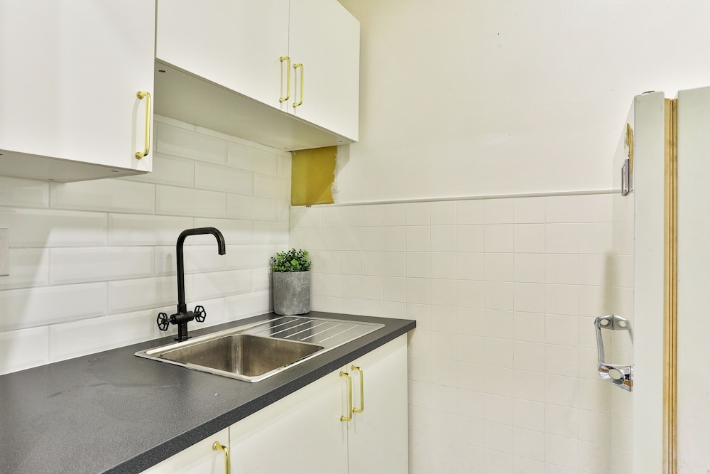 Premium Studio Suite photo 2
