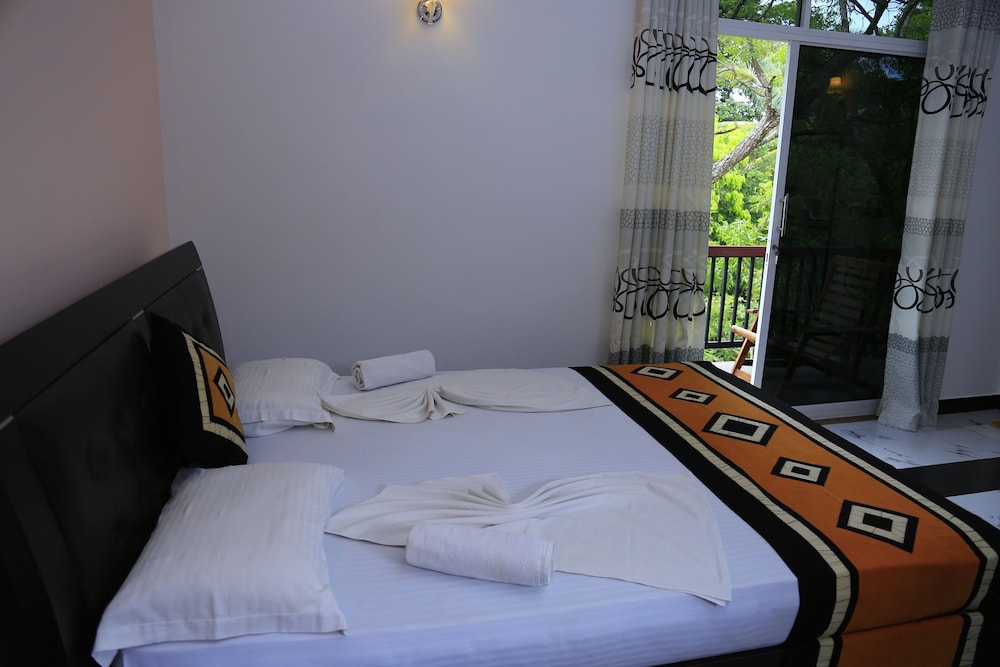 Double Room with Fan photo 3