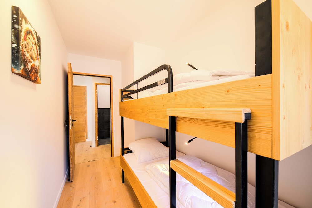 Family Apartment, 3 Bedrooms, Balcony