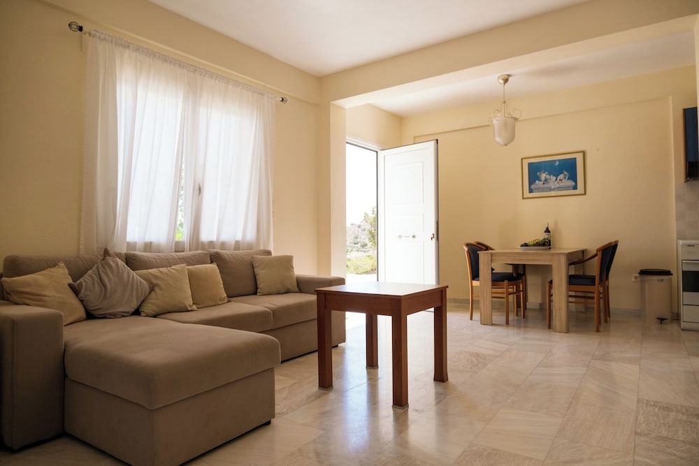 Seaview Villa Theo