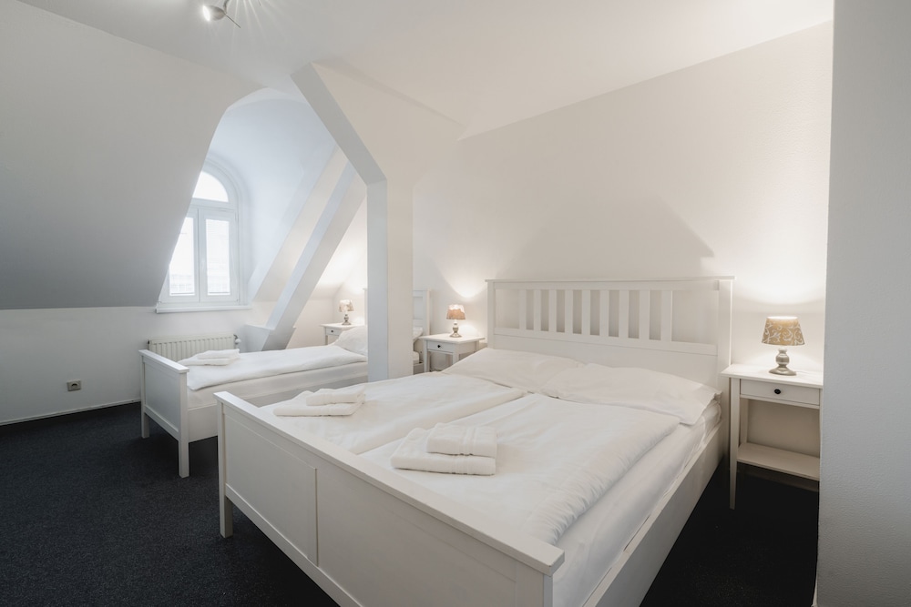 Family Apartment, 2 Bedrooms, Non Smoking - Photo 2