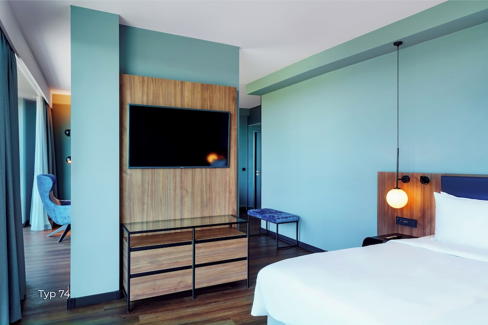 Junior Suite - Harbor View photo 3