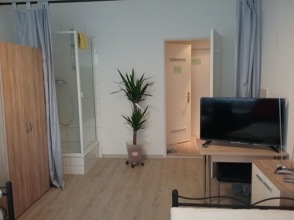 Standard Twin Room photo 3