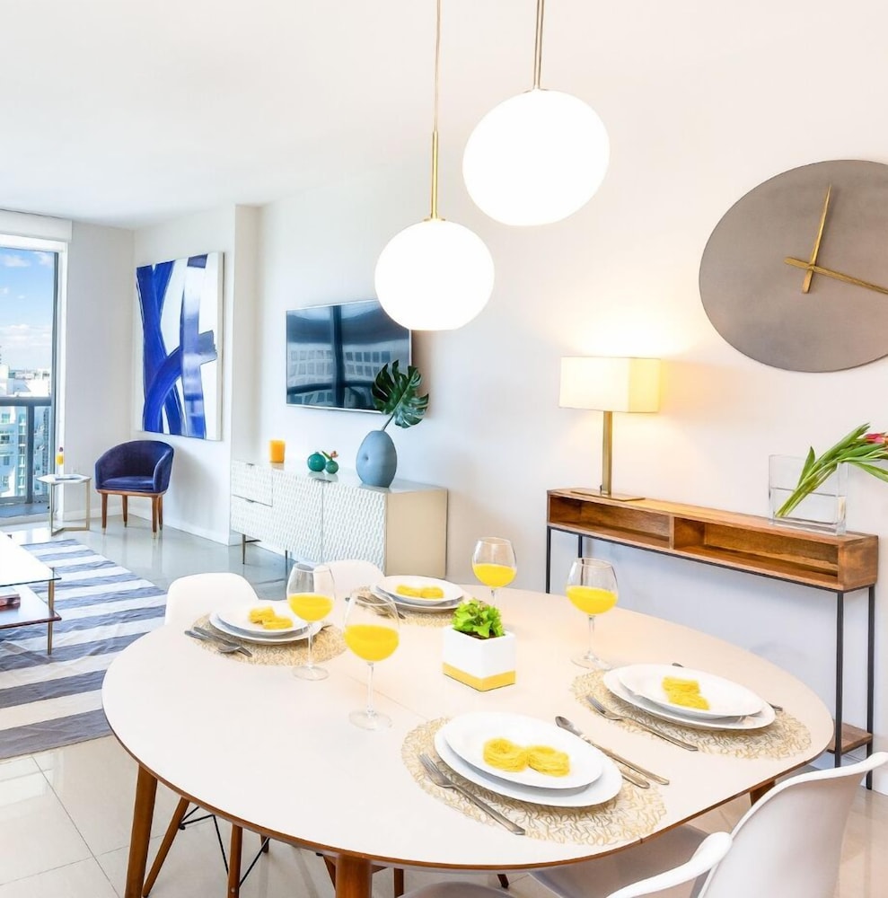 Boutique Apart, 1 King & Sofa Bed, Sauna, River/City Views, Balcony4607