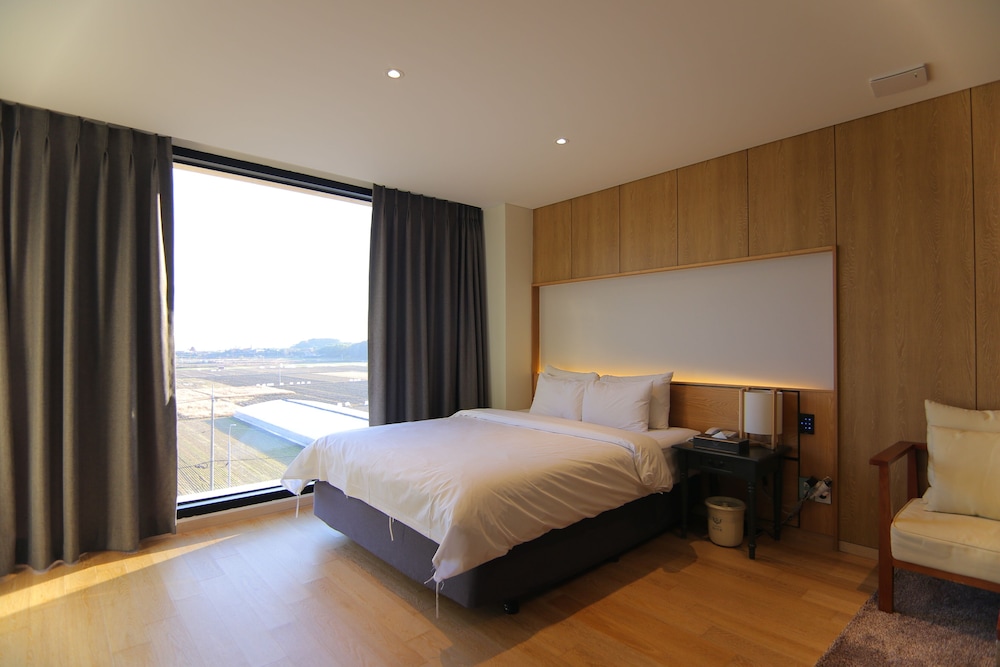 Standard Room - Photo 8