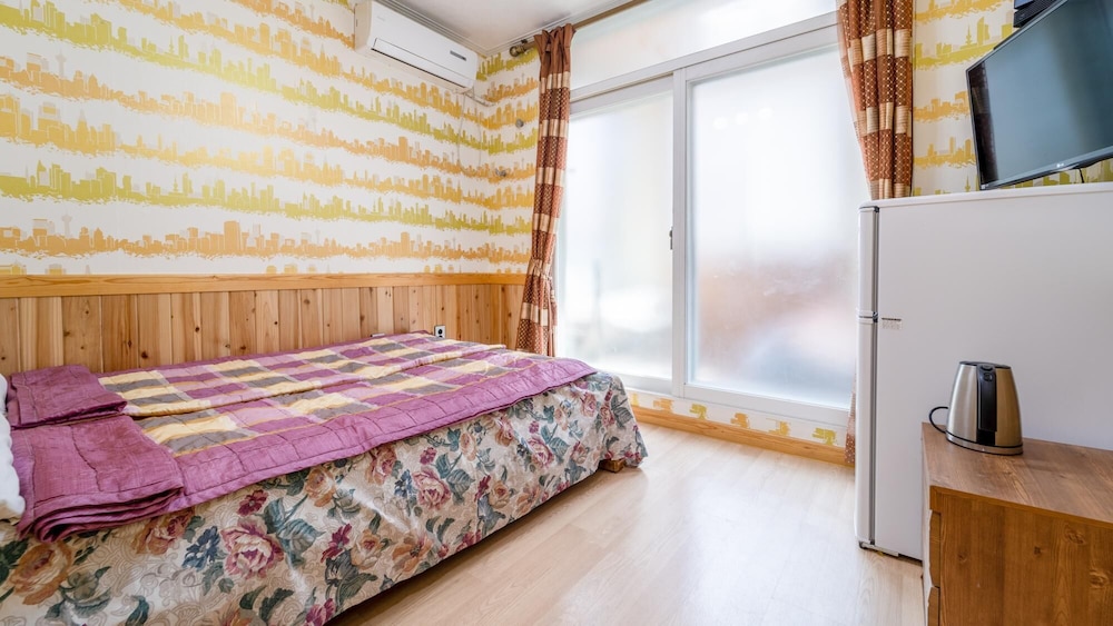 Basic Room, 1 Bedroom (munggegureum)
