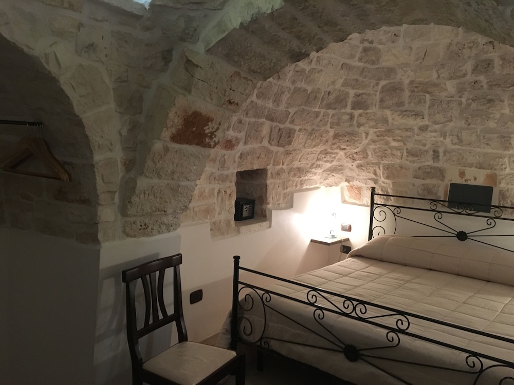 Classic Apartment, 2 Bedrooms (Trullo)