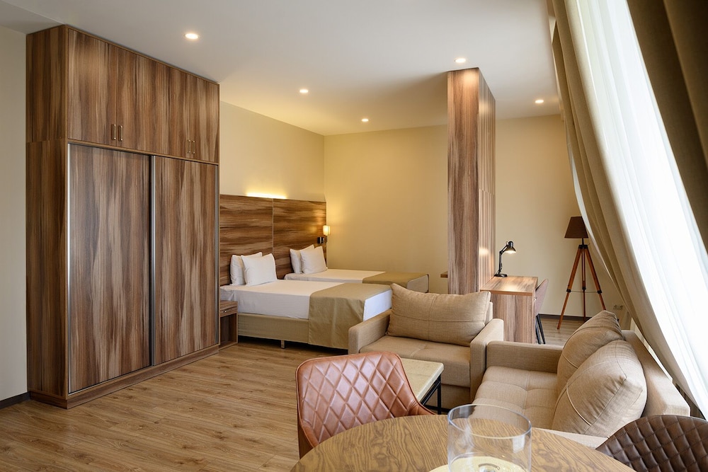 Superior Studio Suite