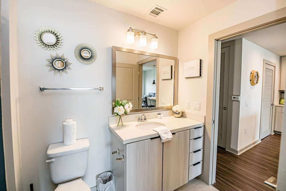 1 Bedroom Apartment in Uptown Charlotte, 사진 14