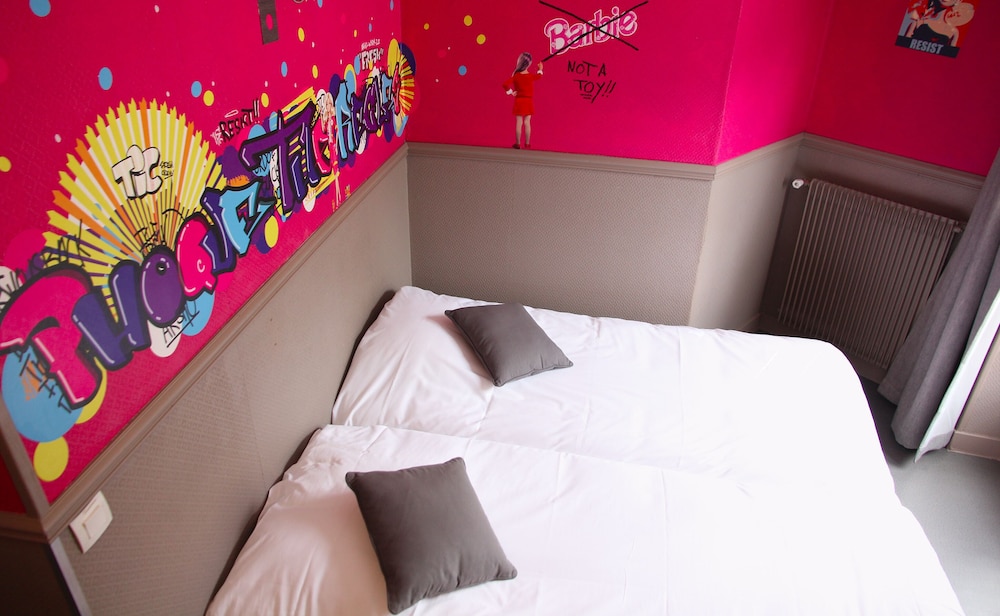 Twin Room (Urban) photo 2