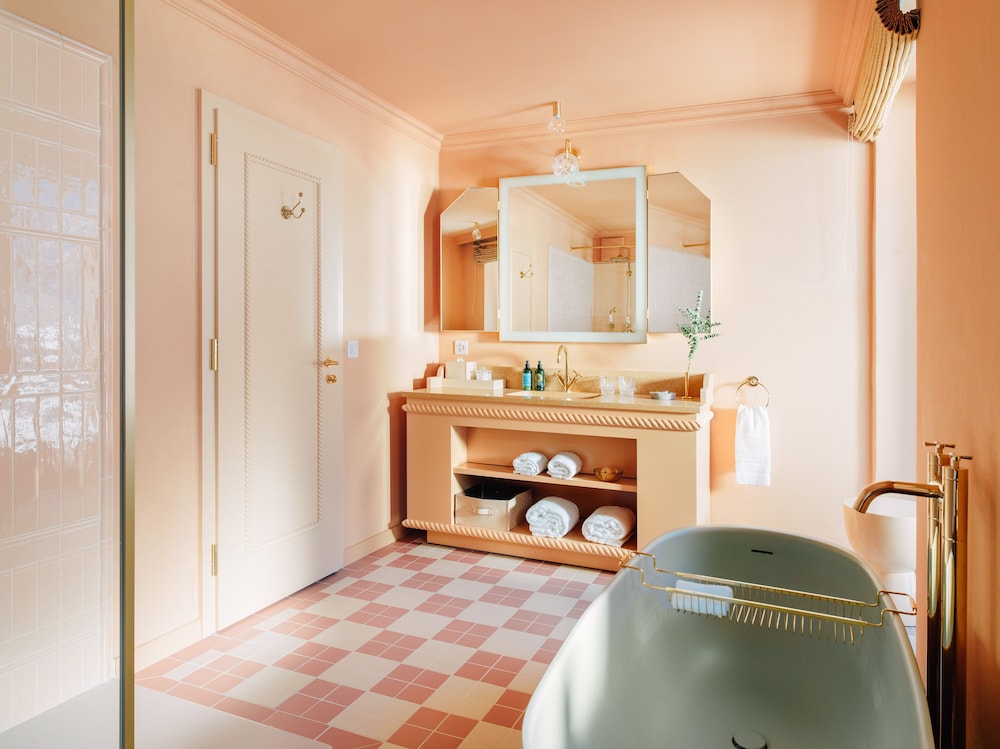 Grand Junior Suite with Matterhorn view - Photo 15