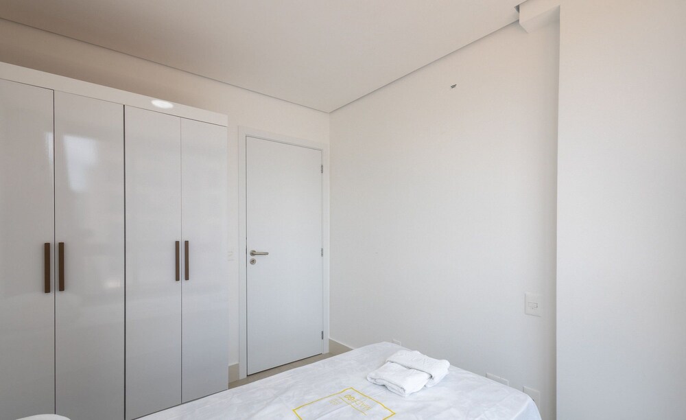 Basic Apartment photo 1