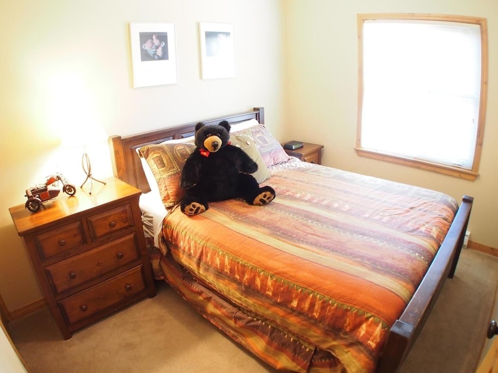 Condo, 3 Bedrooms photo 3