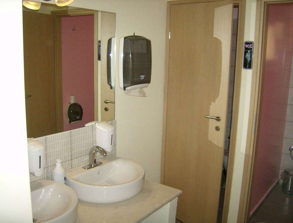 Family Apartment photo 3
