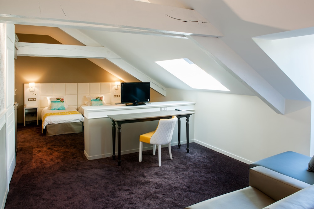 Suite (Privilege) - Photo 10