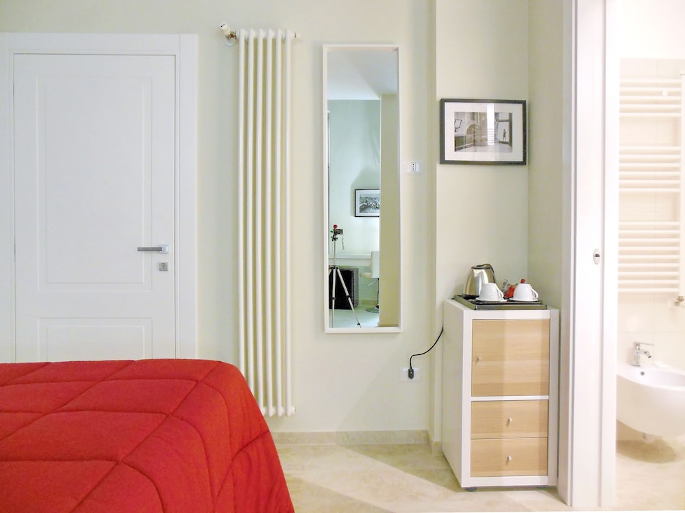Executive Room - Photo 3