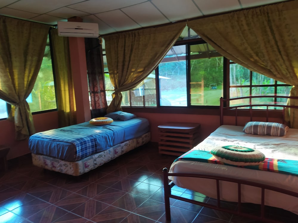 Comfort Triple Room, Multiple Beds, Private Bathroom, Garden View photo 3