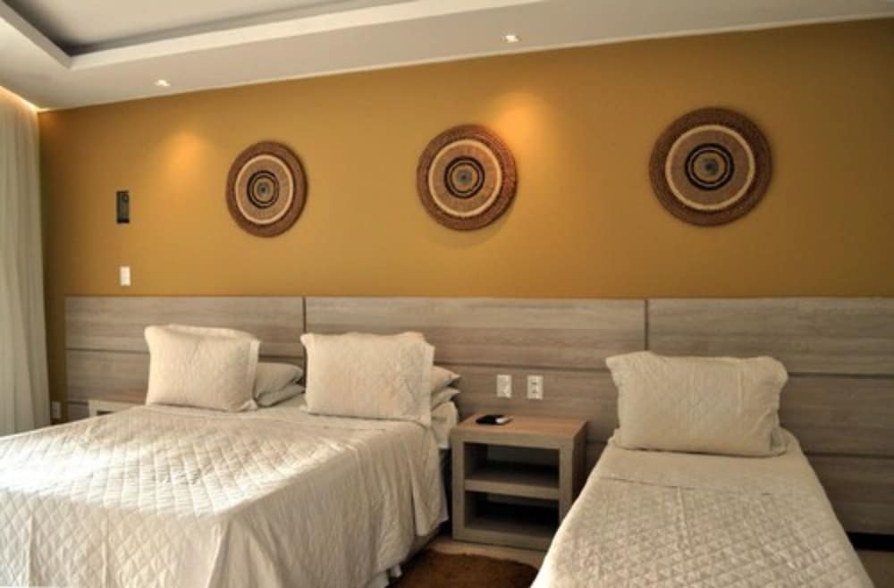 Room (Master) photo 2