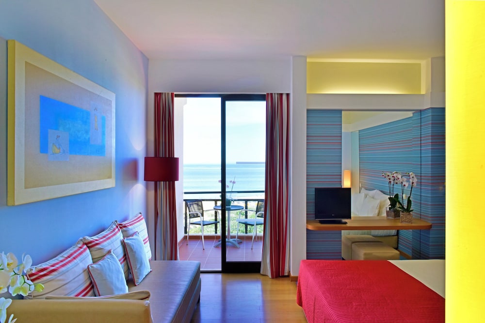 Deluxe Double or Twin Room, Sea View - Photo 5