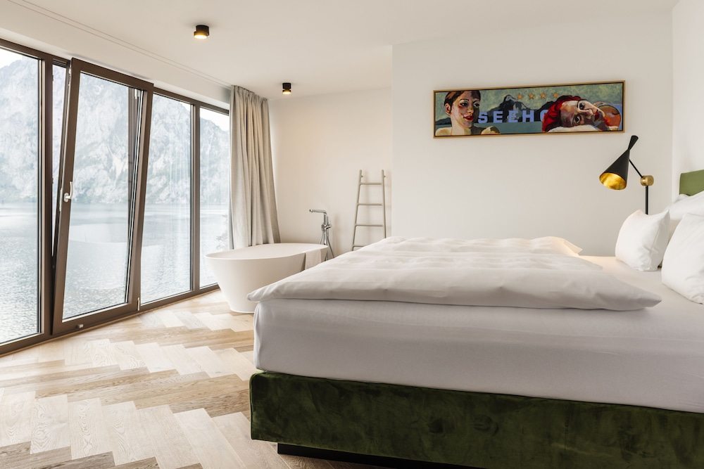 Panoramic Suite, Balcony, Lake View (Traunsee)