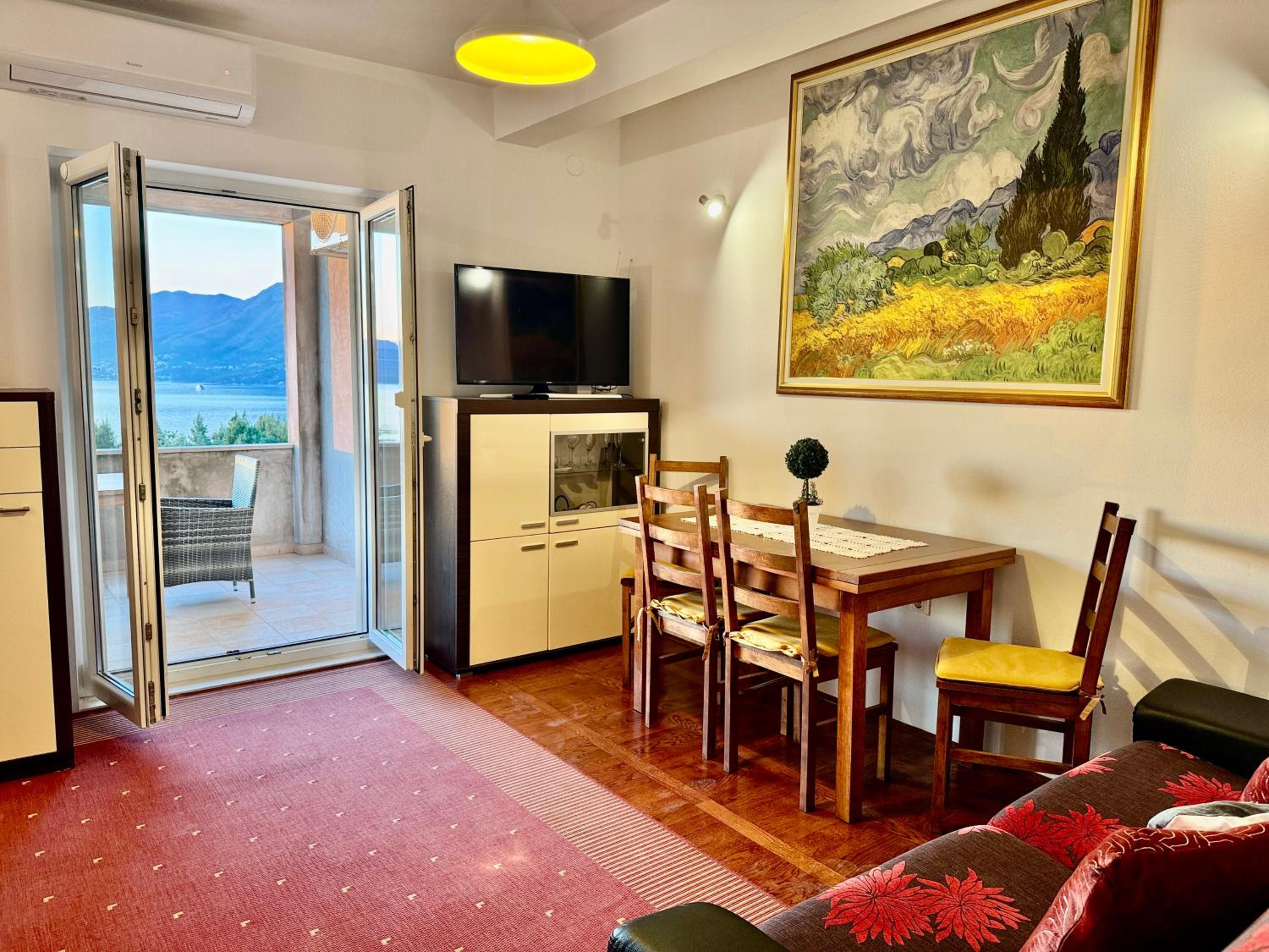 Two-Bedroom Apartment - Photo 24