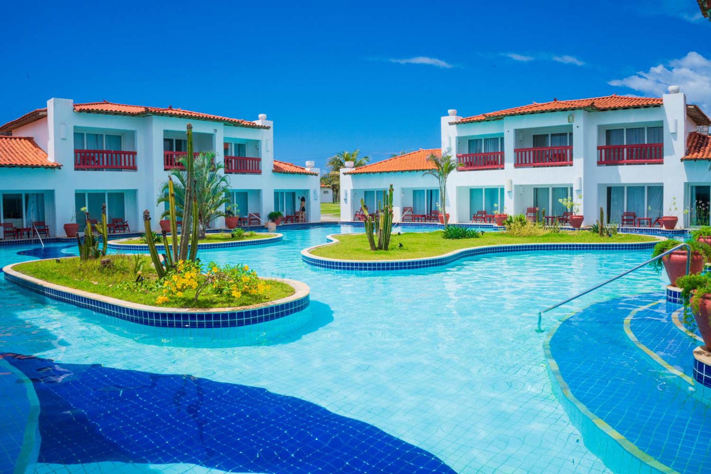 Apartment with swimming pool view photo 1