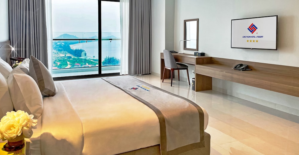 Deluxe Ocean View King
