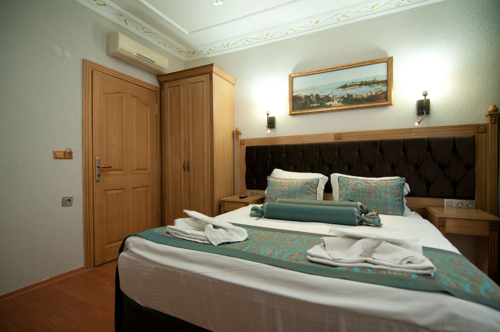 Standard Double Room photo 2