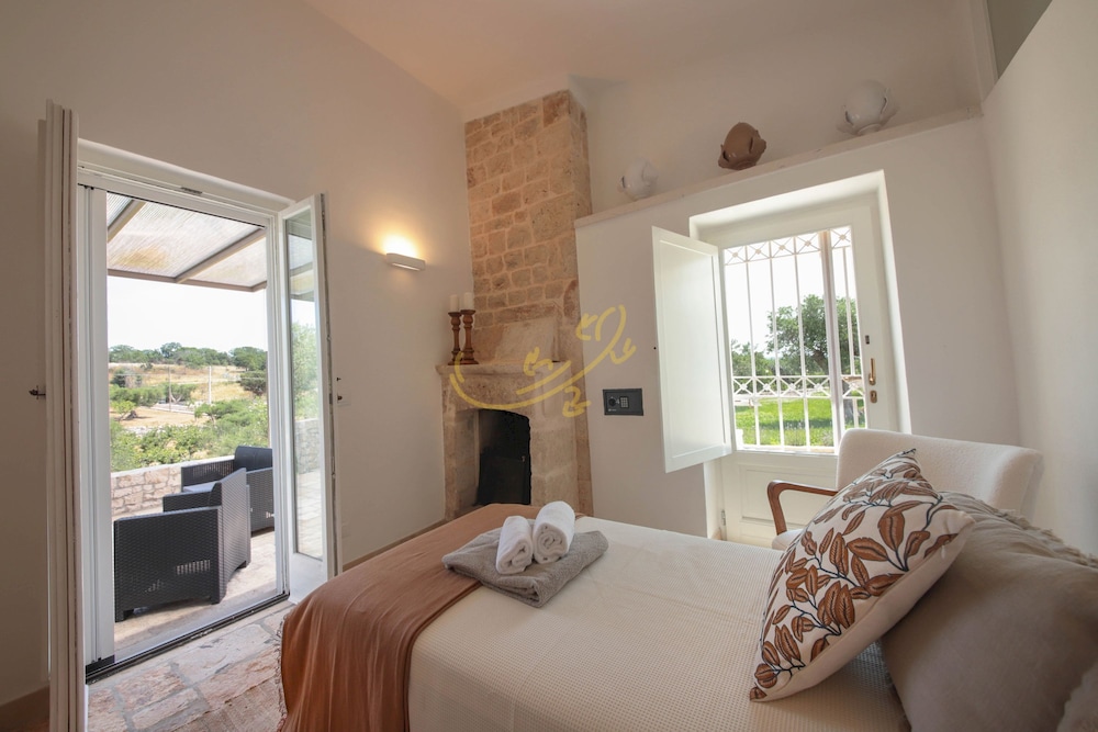 Villa photo 2