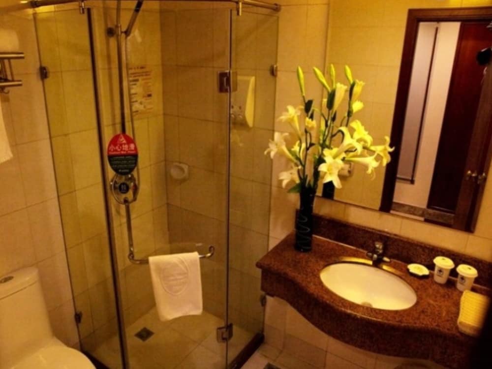 Twin Room - Photo 2