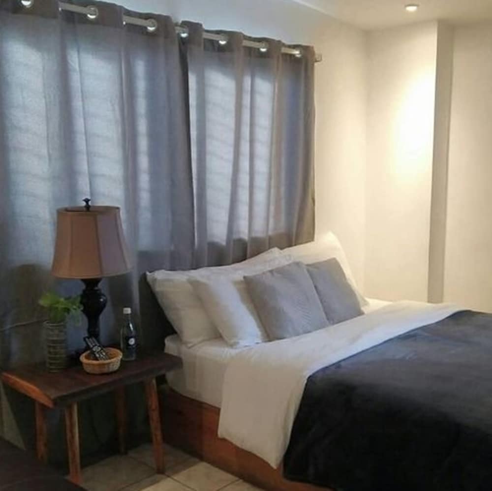 Habitación Clásica, No Fumadores (GRIS)