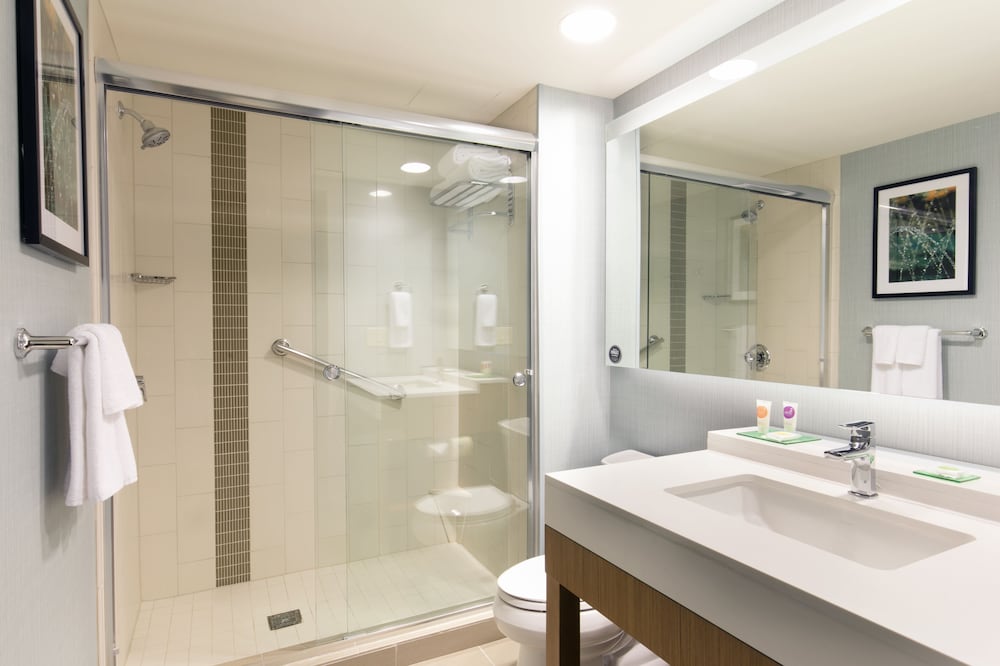 Room, Accessible thumbnail 5