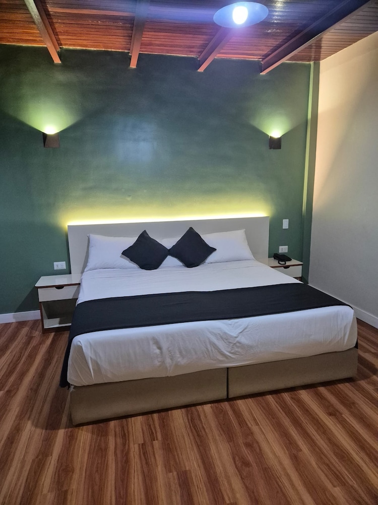 Executive Double Or Twin Room photo 3