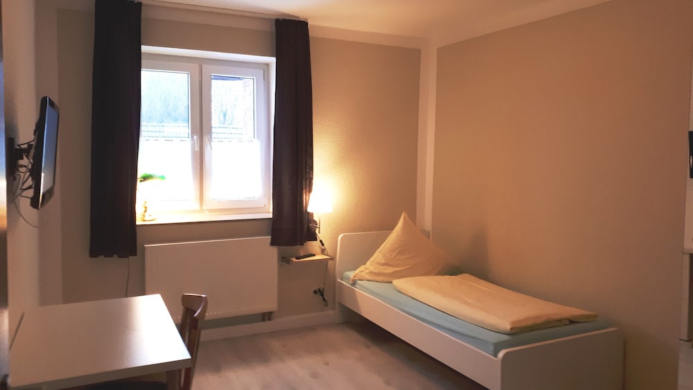 Single Room photo 3
