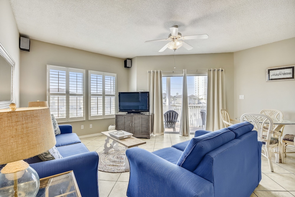 Condo, 1 Bedroom