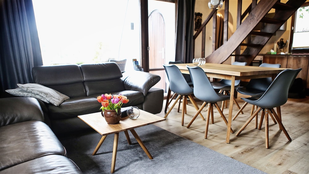 Comfort House, 2 Bedrooms, Non Smoking, Garden View photo 3