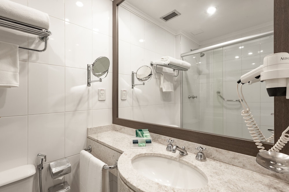 Premium Twin Room - Photo 6